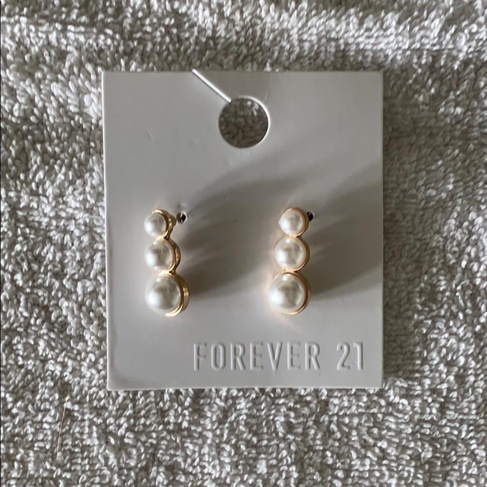 Pearl-like Earrings